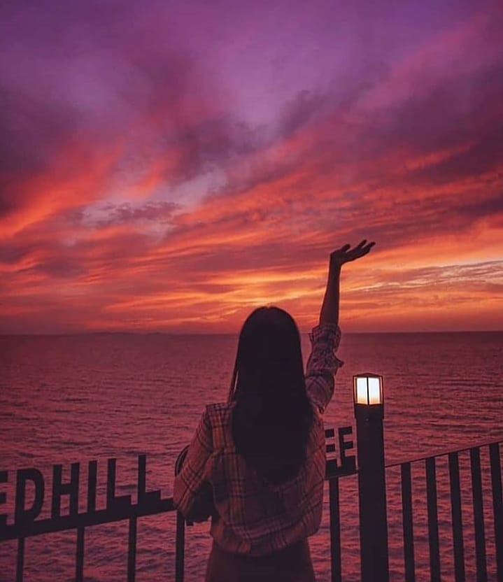 Evening girl Instagram profile picture