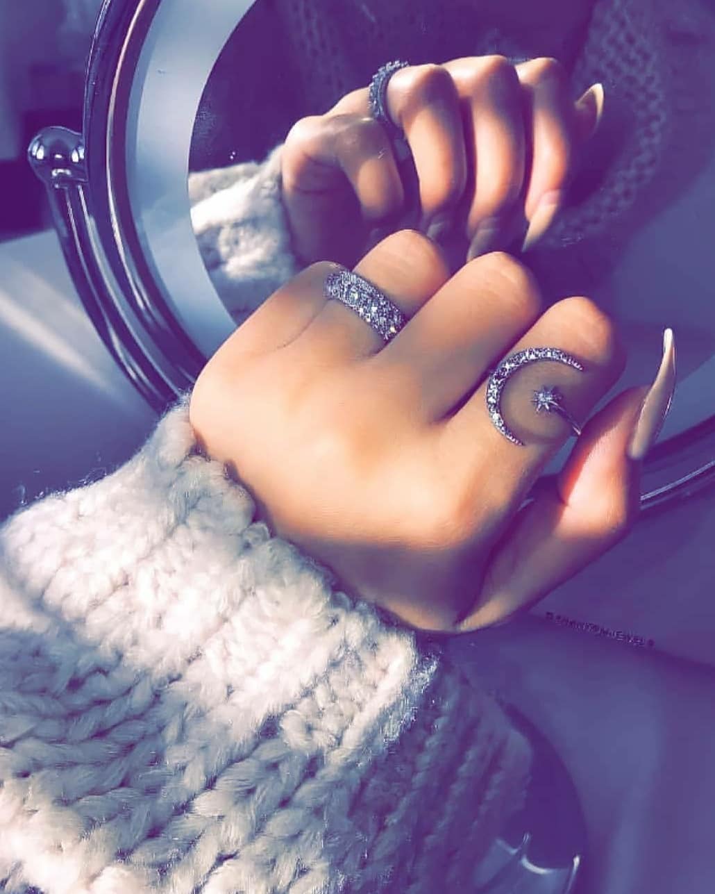 Girl Hand Fingers Instagram profile picture