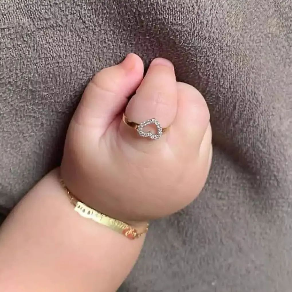 baby hand Instagram profile picture