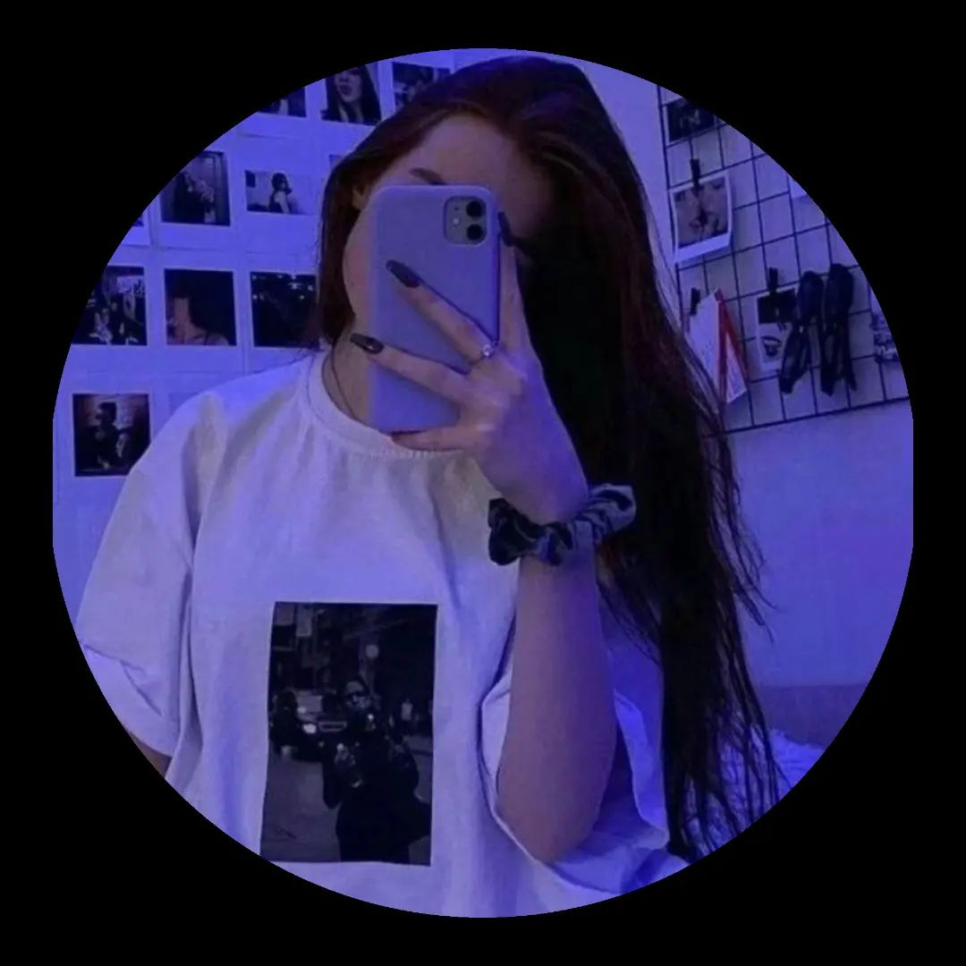 iPhone selfie girl Instagram profile picture